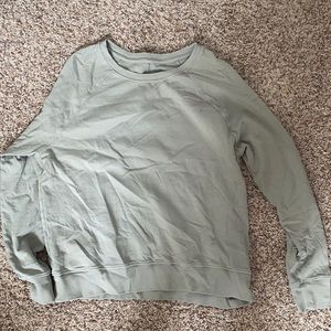 pullover top